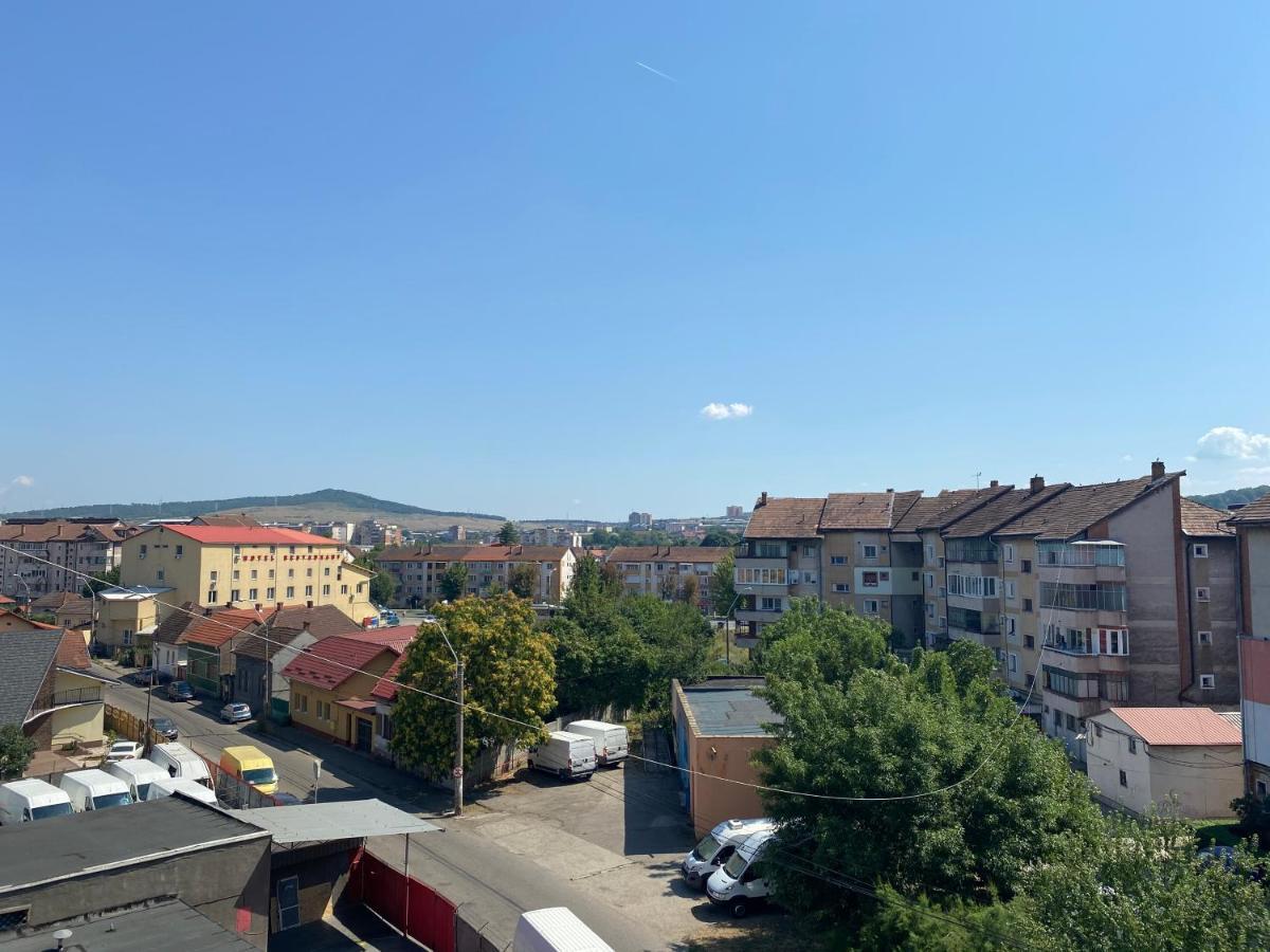 Pav- Nihil Sine Deo Hunedoara Exterior photo